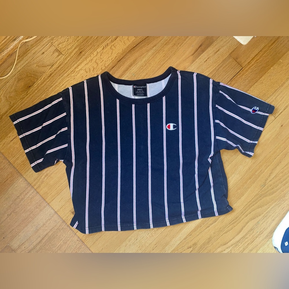 Women’s Small Champion Crop Tshirt